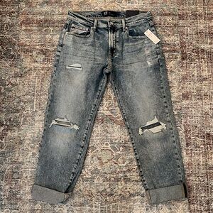 GAP Girlfriend Distressed Jeans 27